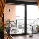 Kalifornia Apartment