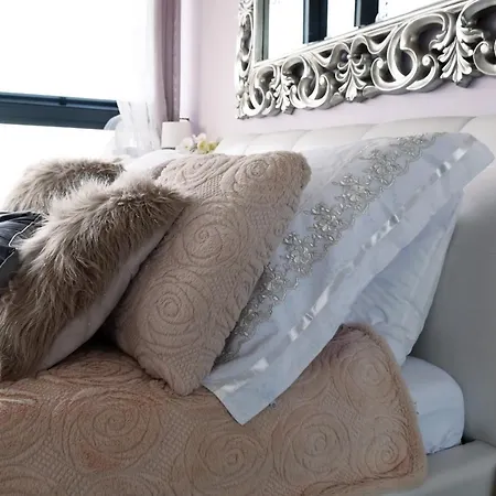 Kalifornia 公寓 米兹多洛杰